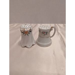 Nippo hand painted salt and pepper shakers